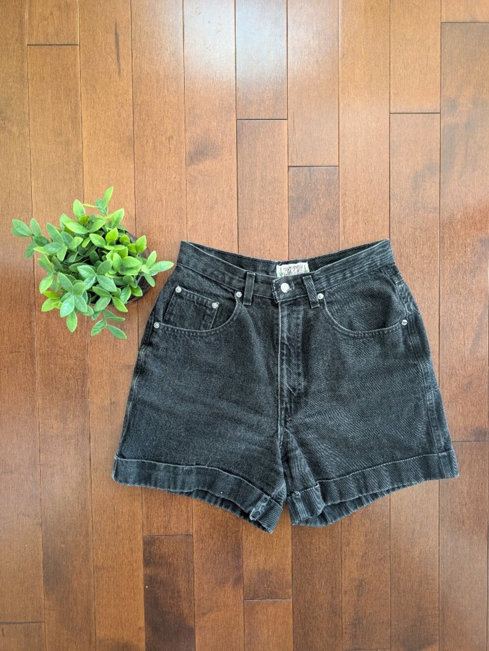 WASHED BLACK 90s VINTAGE JEAN SHORTS